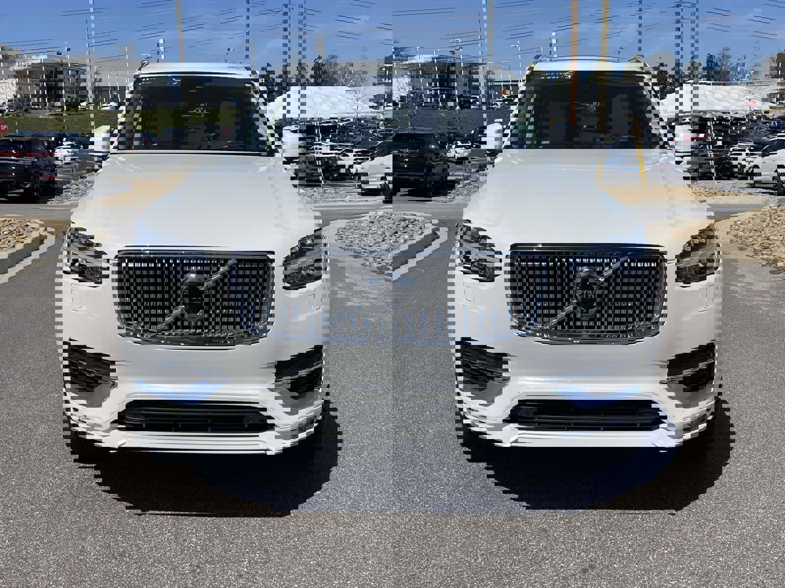 Certified 2024 Volvo XC90 B6 Ultimate w/ Lounge Package image 2