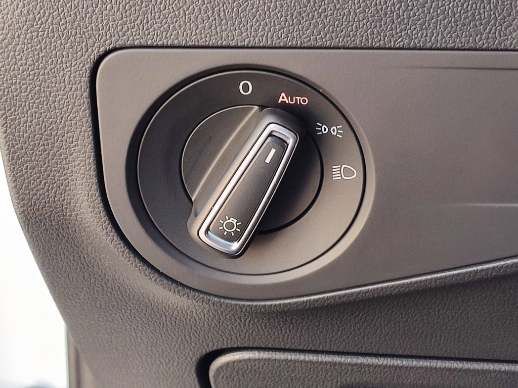 Used 2024 Volkswagen Tiguan Wolfsburg Edition image 23