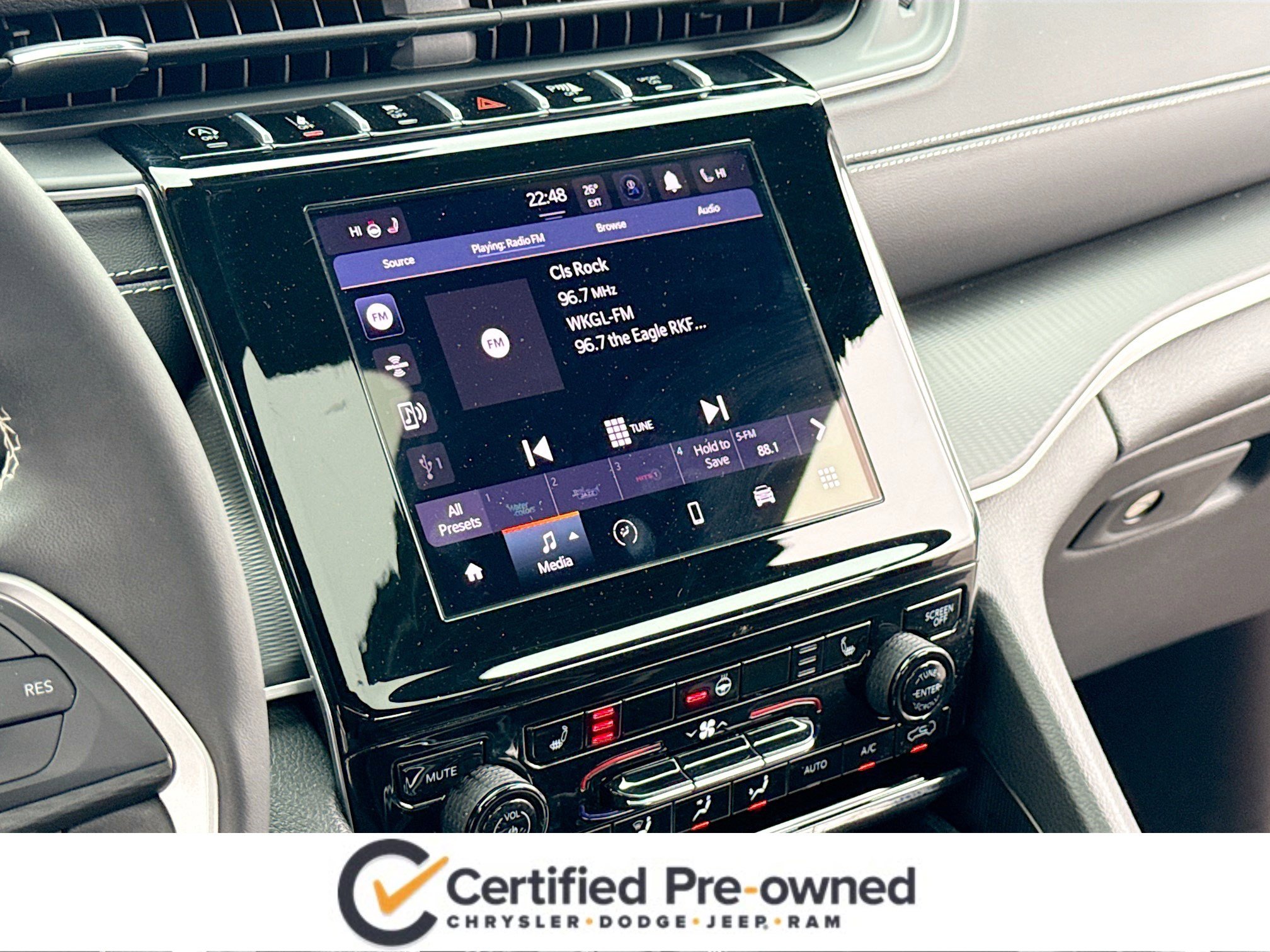 Used 2024 Jeep Grand Cherokee Laredo X w/ Luxury Tech Group I image 10