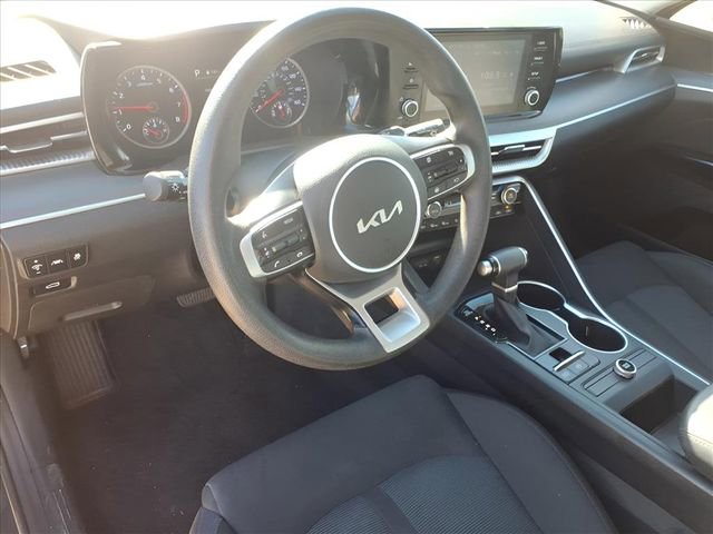 Used 2023 Kia K5 LXS image 8