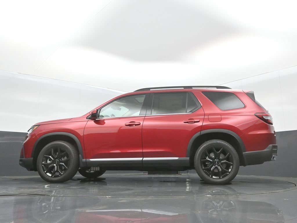 New 2025 Honda Pilot Touring image 14