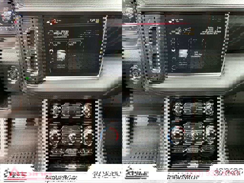 Used 2022 GMC Yukon XL Denali w/ Denali Premium Package image 11