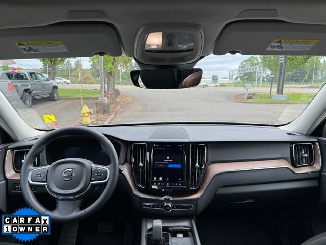 Used 2022 Volvo XC60 B5 Momentum AWD/4WD image 13