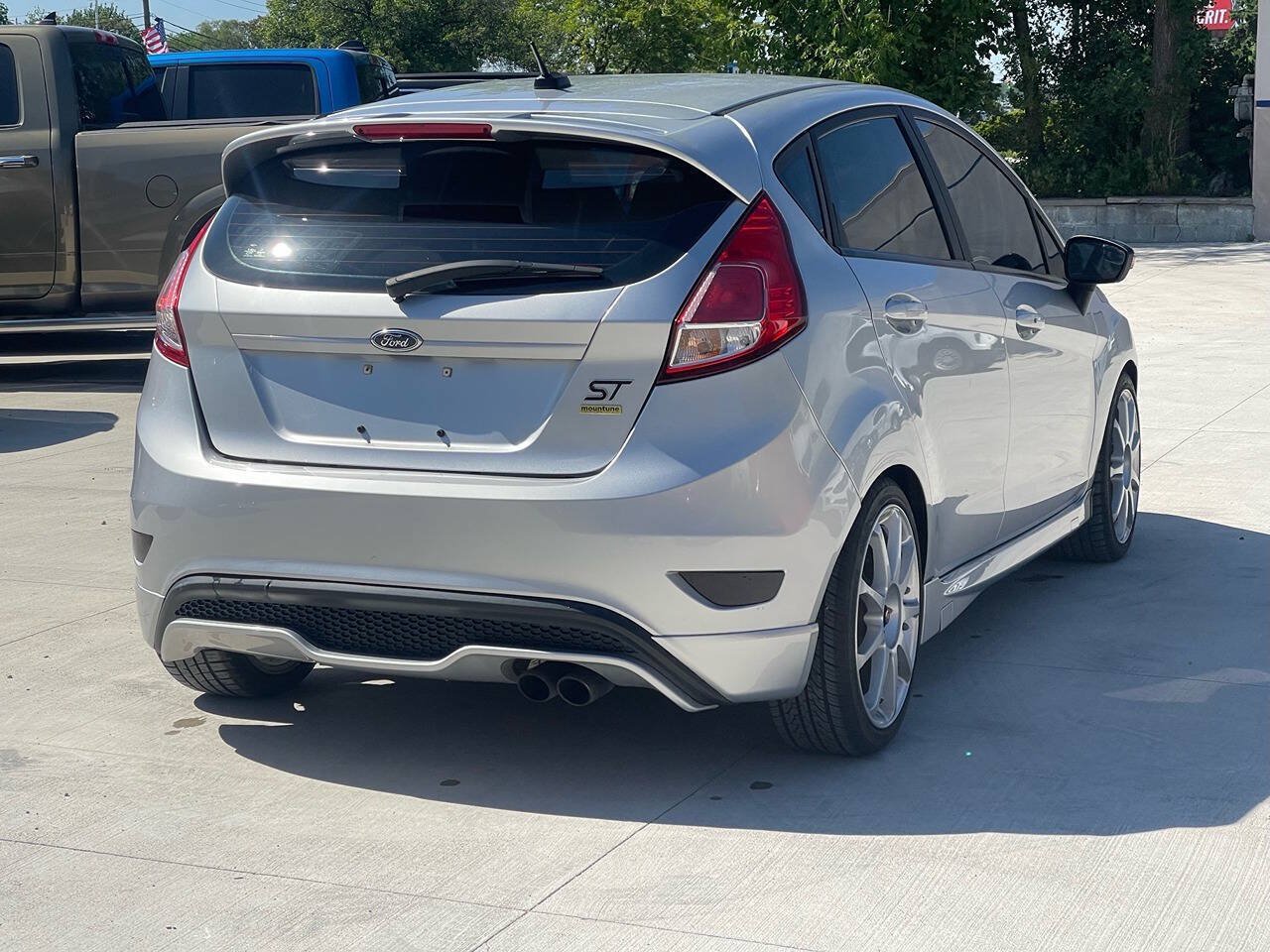 Used 2015 Ford Fiesta ST FWD image 5