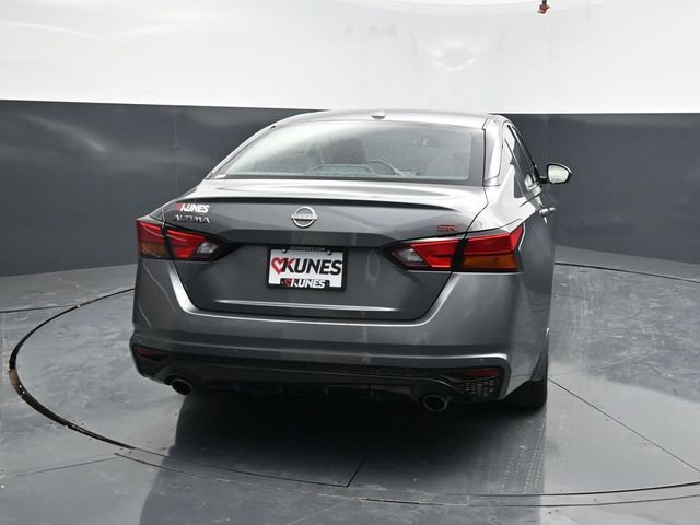 Used 2025 Nissan Altima 2.5 SR image 8