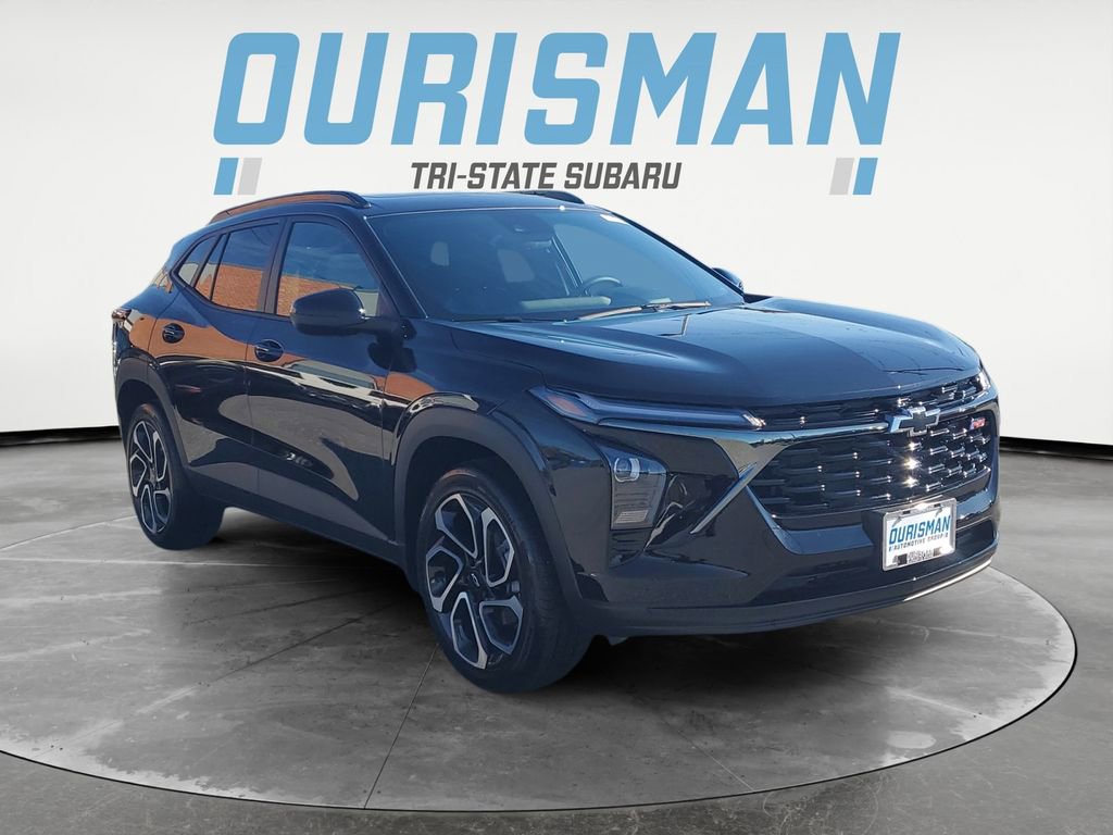 Used 2025 Chevrolet Trax RS w/ Sunroof Package