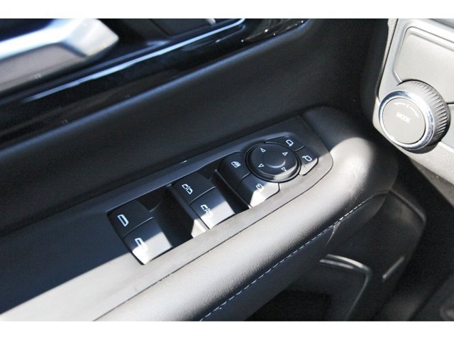 Used 2026 Chevrolet Tahoe LT w/ Comfort Package RWD image 23