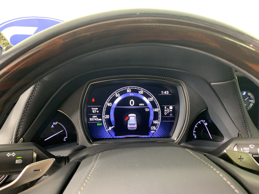 Used 2020 Lexus LS 500 w/ Interior Upgrade Package RWD image 22