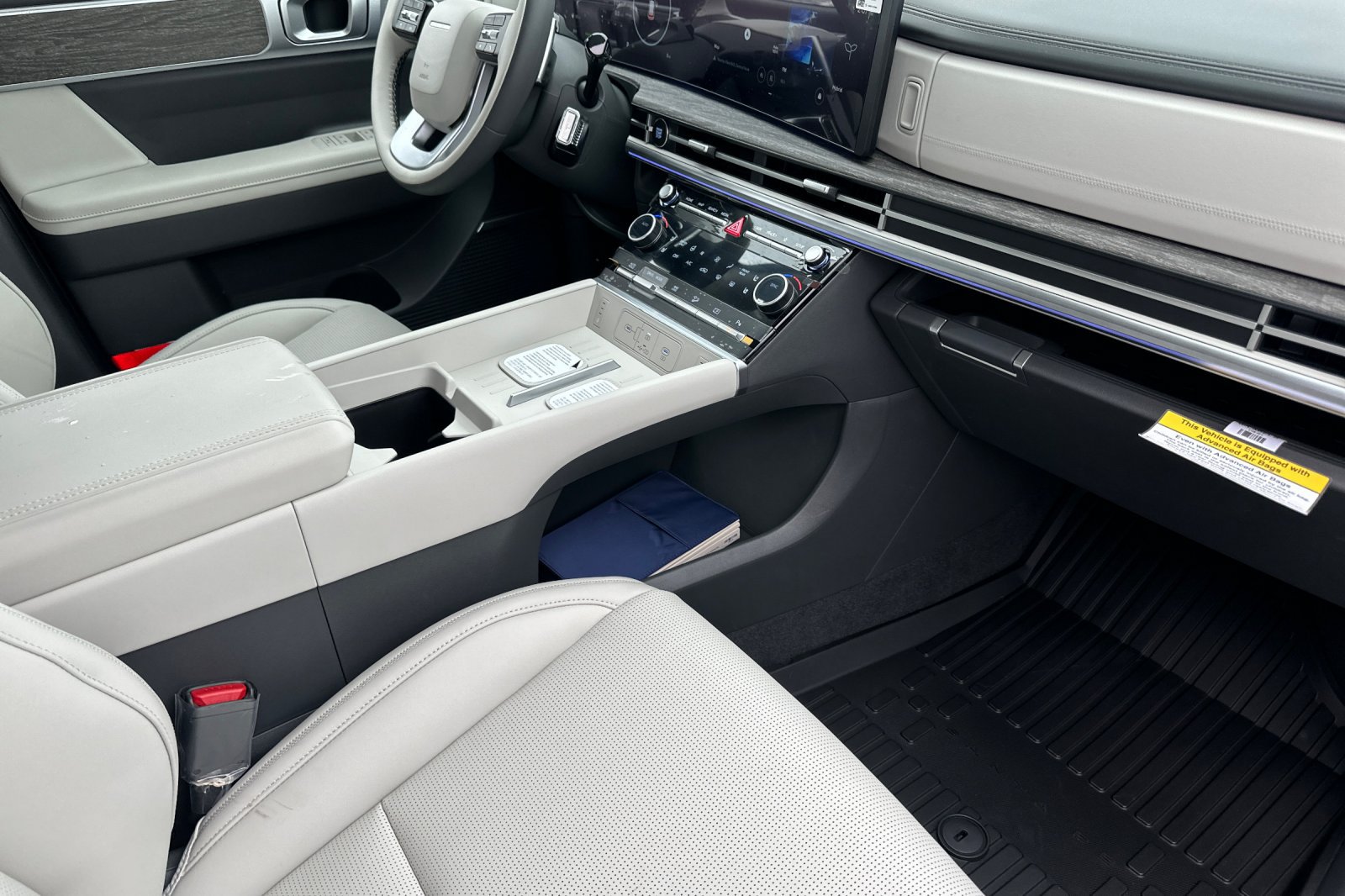 New 2026 Hyundai Santa Fe Calligraphy AWD/4WD image 17