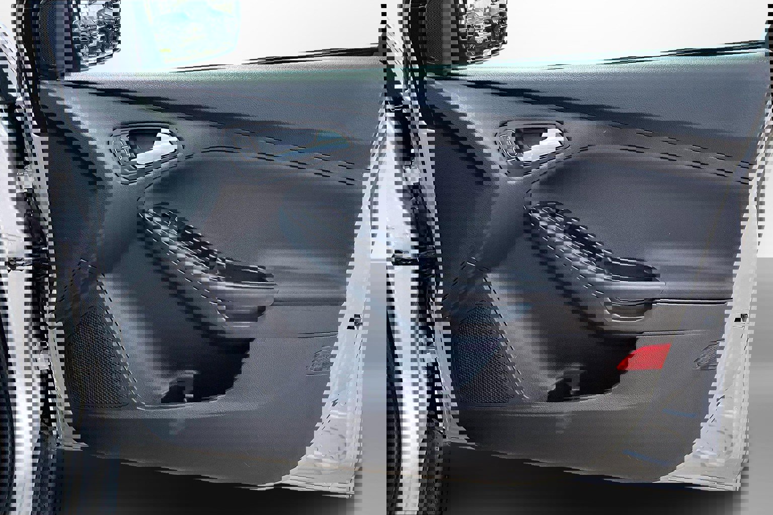 Used 2018 Ford Focus SE image 25