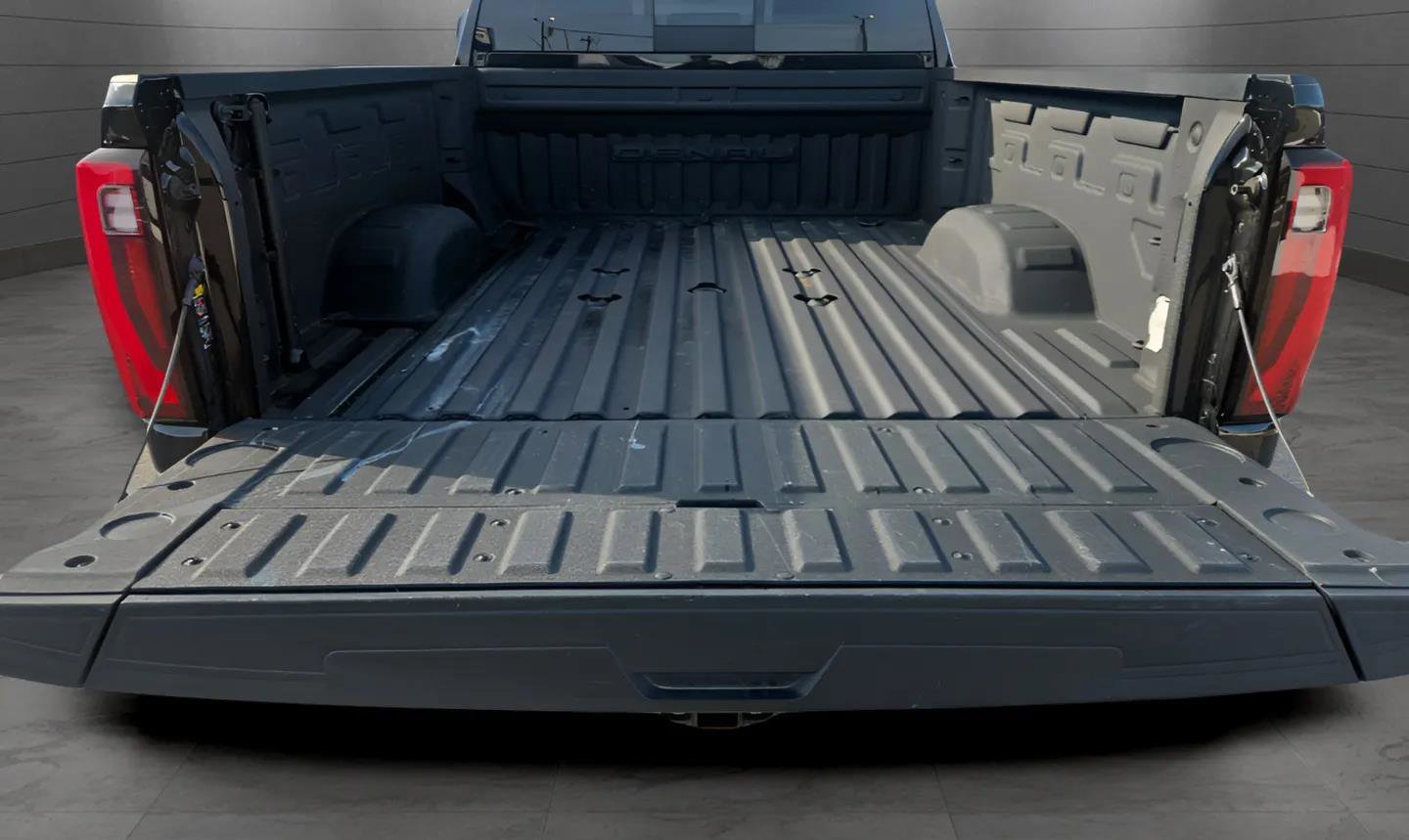 Used 2024 GMC Sierra 2500 Denali w/ Technology Package image 35