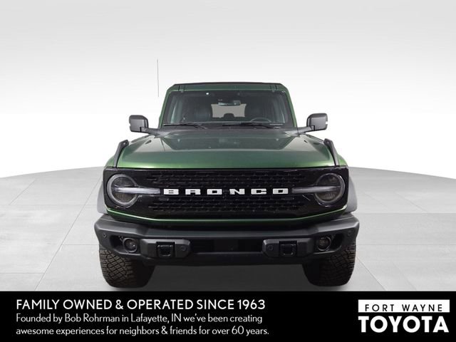 Used 2023 Ford Bronco Wildtrak image 3