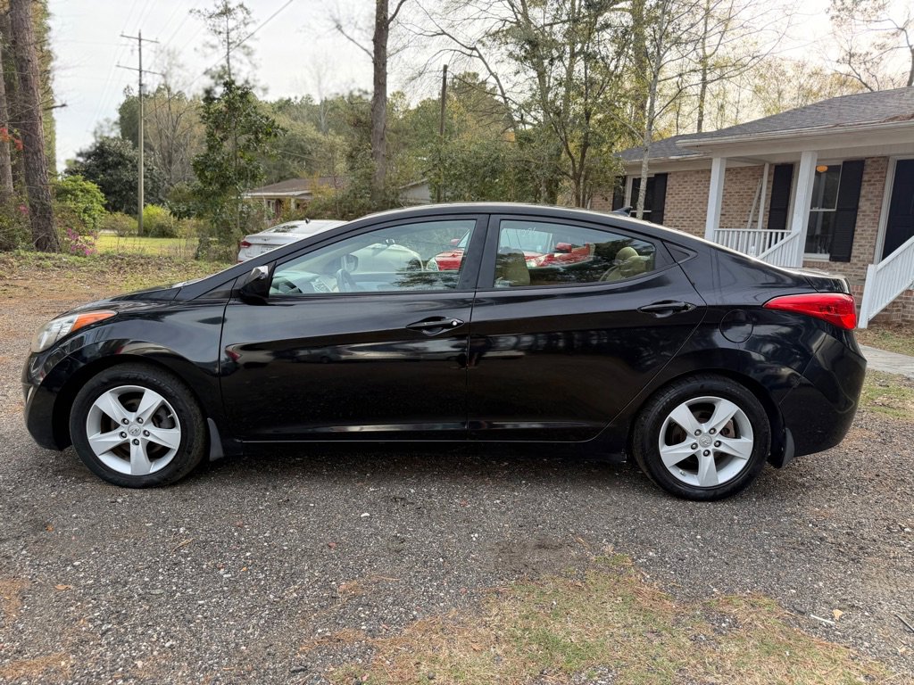 Used 2012 Hyundai Elantra GLS w/ Preferred Pkg 3 image 10