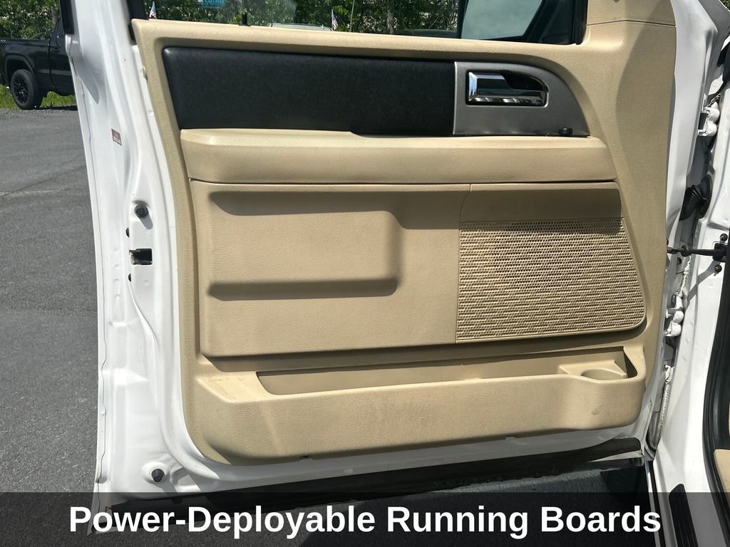 Used 2017 Ford Expedition Limited w/ Equipment Group 301A AWD/4WD image 11