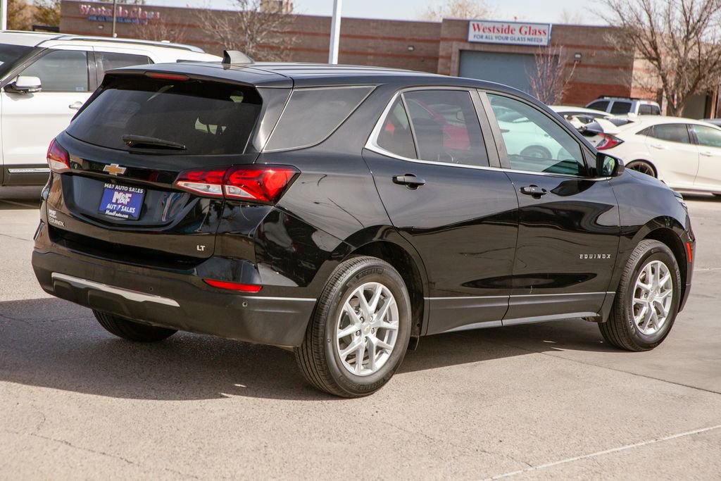 Used 2024 Chevrolet Equinox LT w/ Driver Convenience Package FWD image 5
