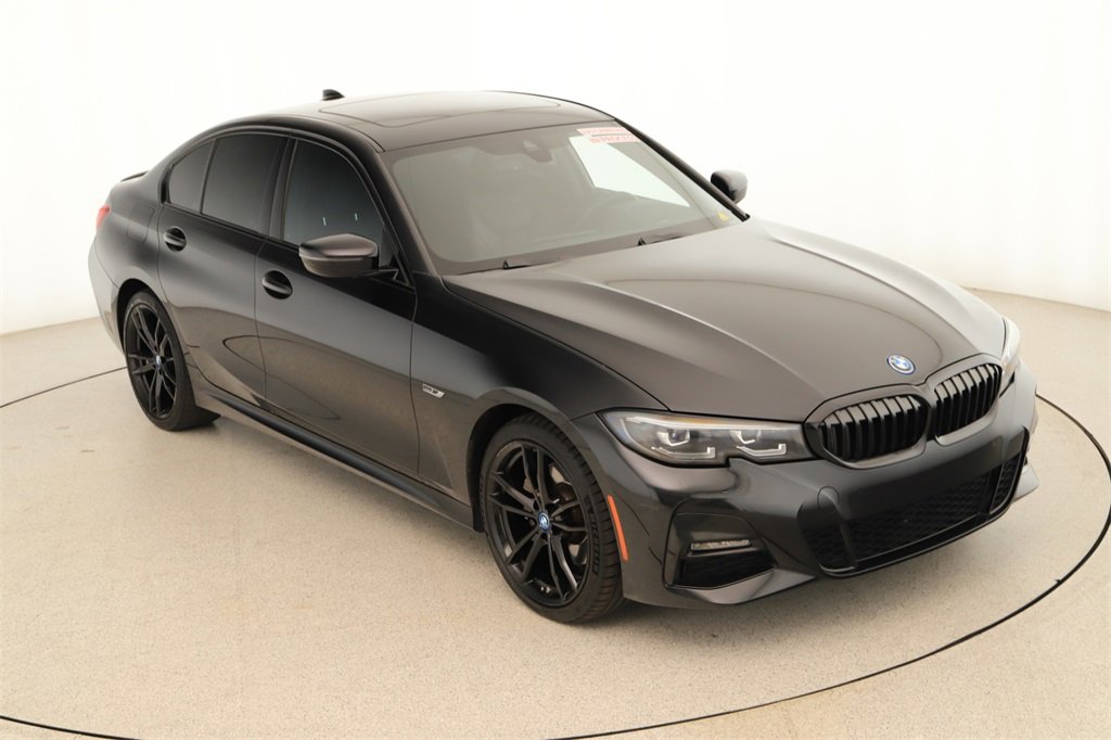 Used 2022 BMW 330e w/ M Sport Package image 35