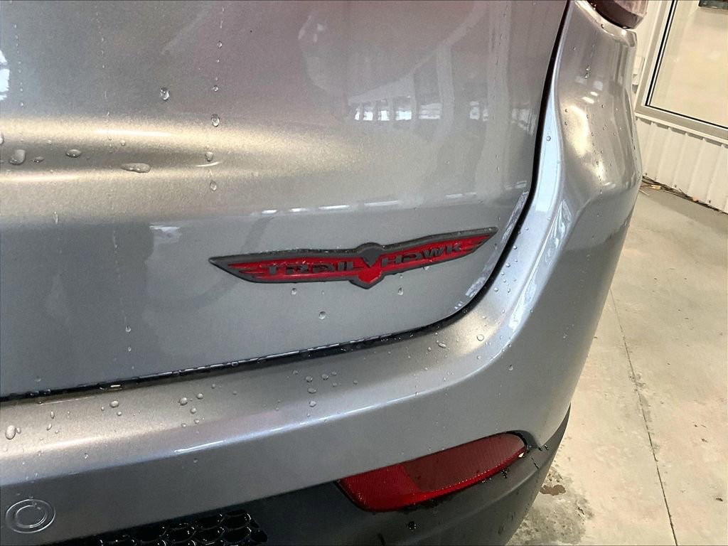 Used 2023 Jeep Compass Trailhawk w/ Trailhawk Elite Group image 28