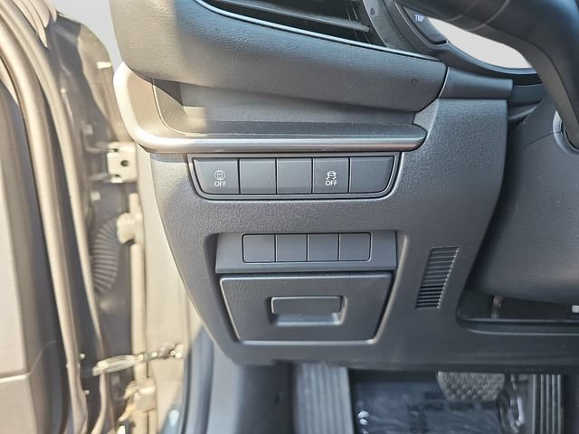 Used 2023 MAZDA MAZDA3 s FWD image 35
