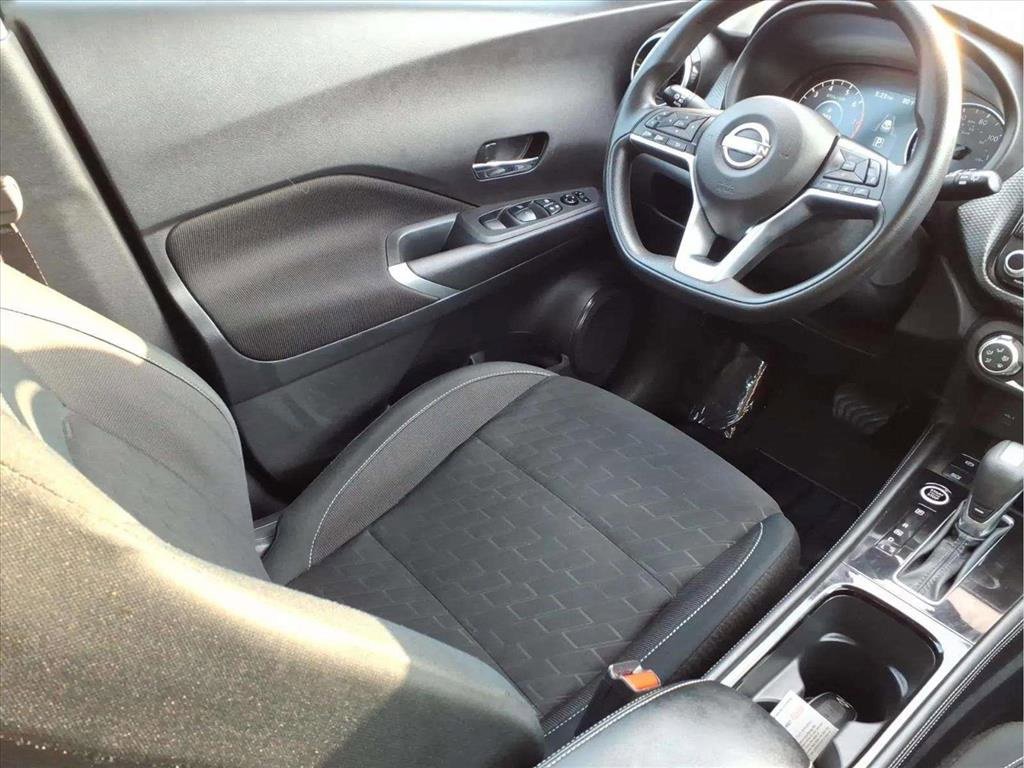 Used 2024 Nissan Kicks SV w/ Exterior Package image 9