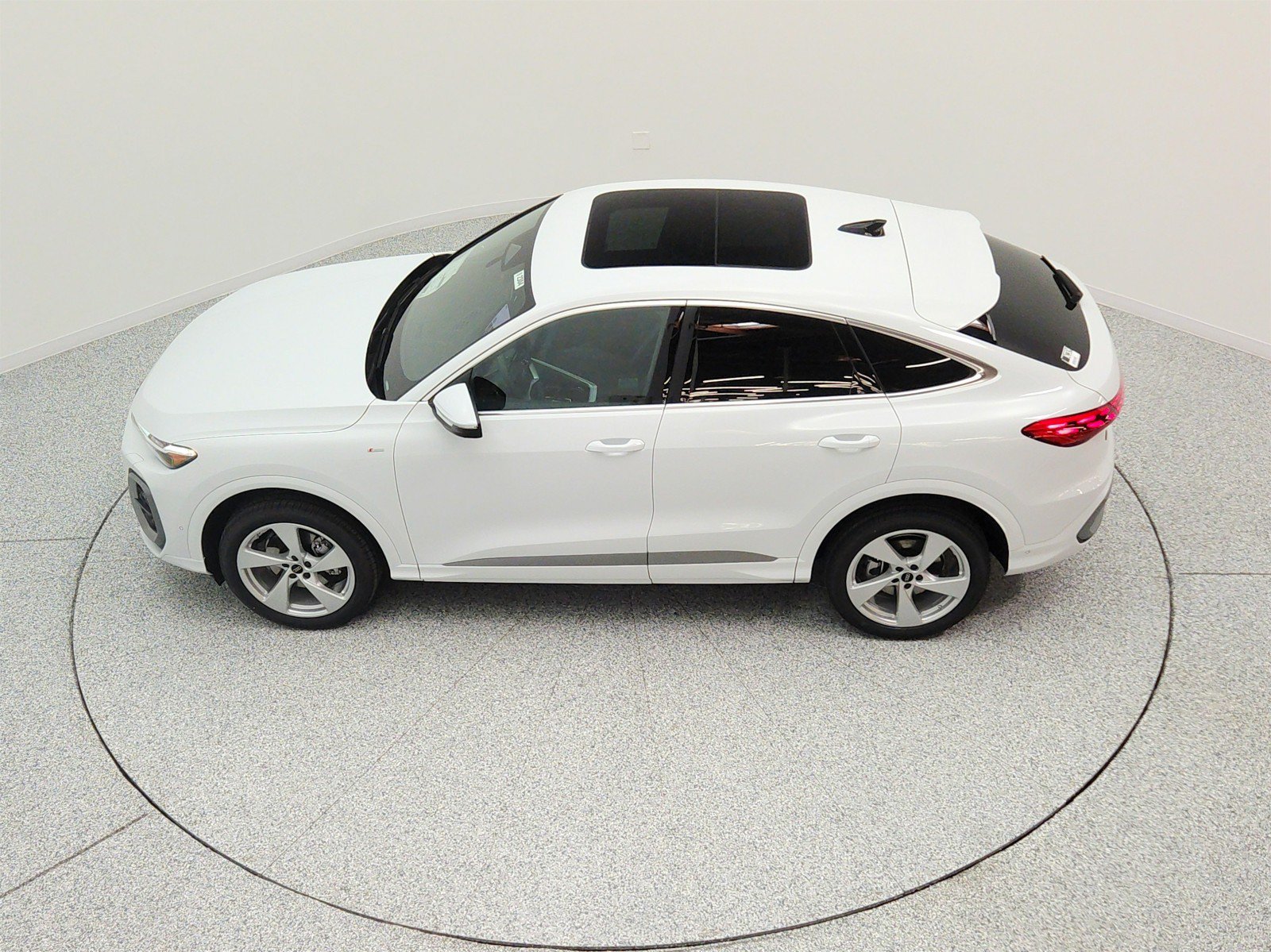 New 2026 Audi Q5 Premium Plus AWD/4WD image 23