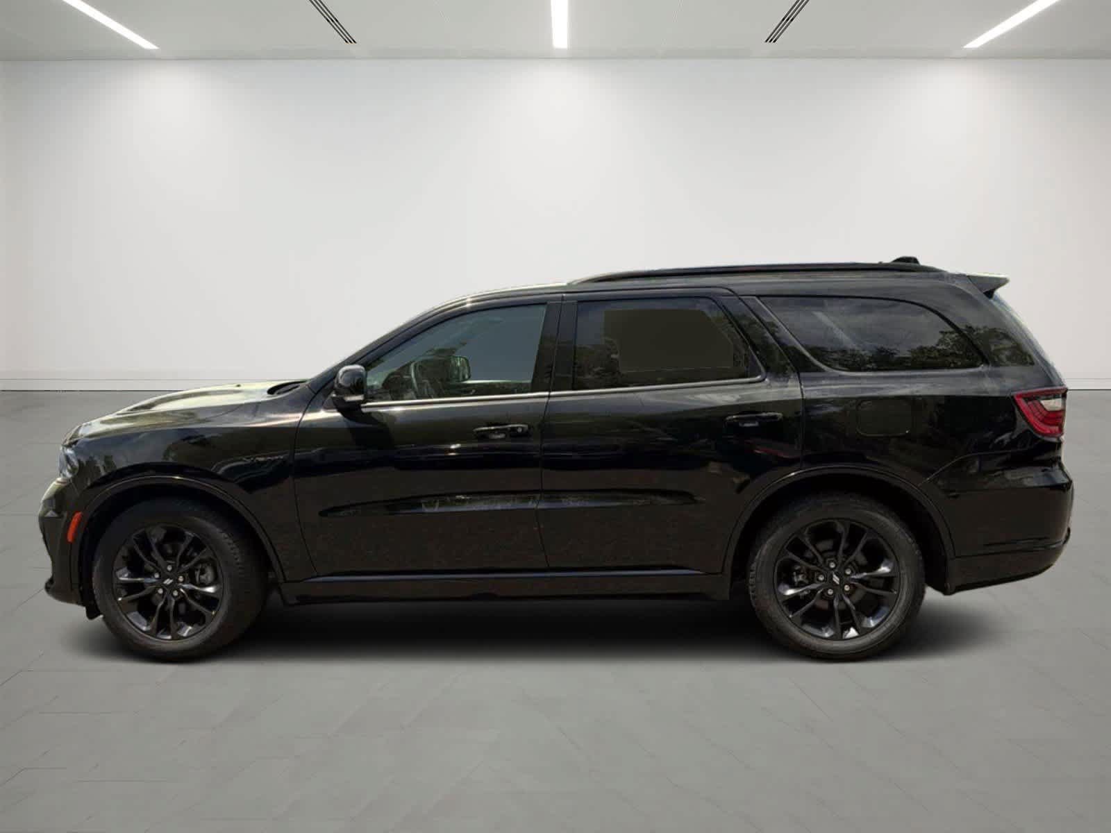 Used 2025 Dodge Durango R/T w/ Blacktop Package AWD/4WD image 2