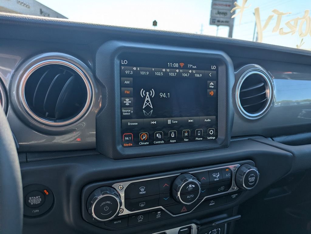 Used 2023 Jeep Gladiator Overland image 19