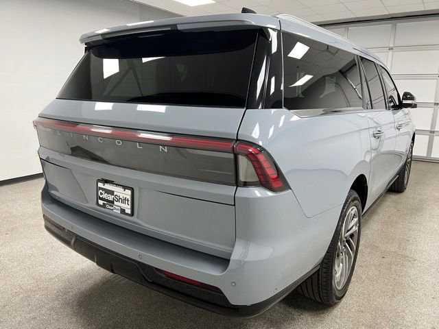 Used 2025 Lincoln Navigator L Reserve image 10