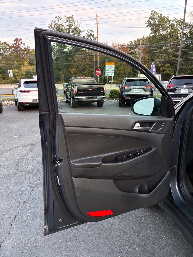 Used 2020 Hyundai Tucson Value FWD image 29