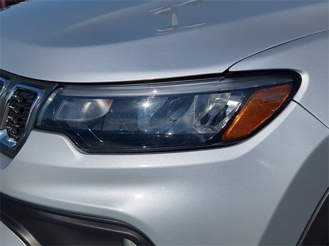 Used 2024 Jeep Compass Latitude image 10