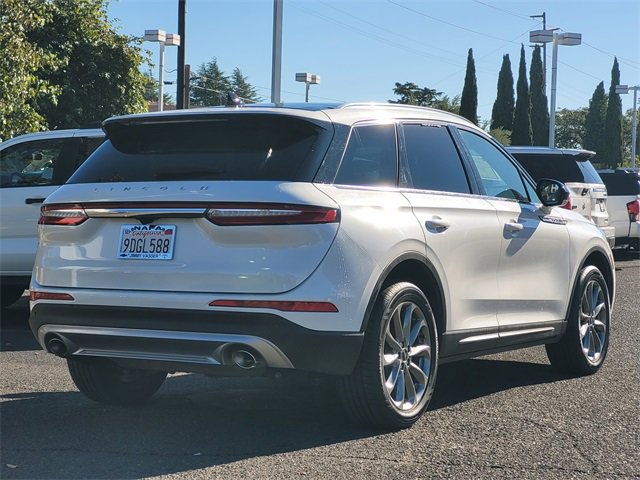 Used 2022 Lincoln Corsair AWD w/ Premium Package image 6