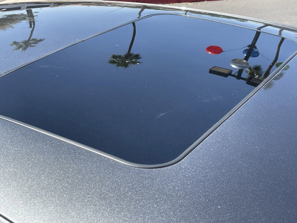 Used 2019 Lincoln MKZ Reserve w/ Reserve Plus Package image 9