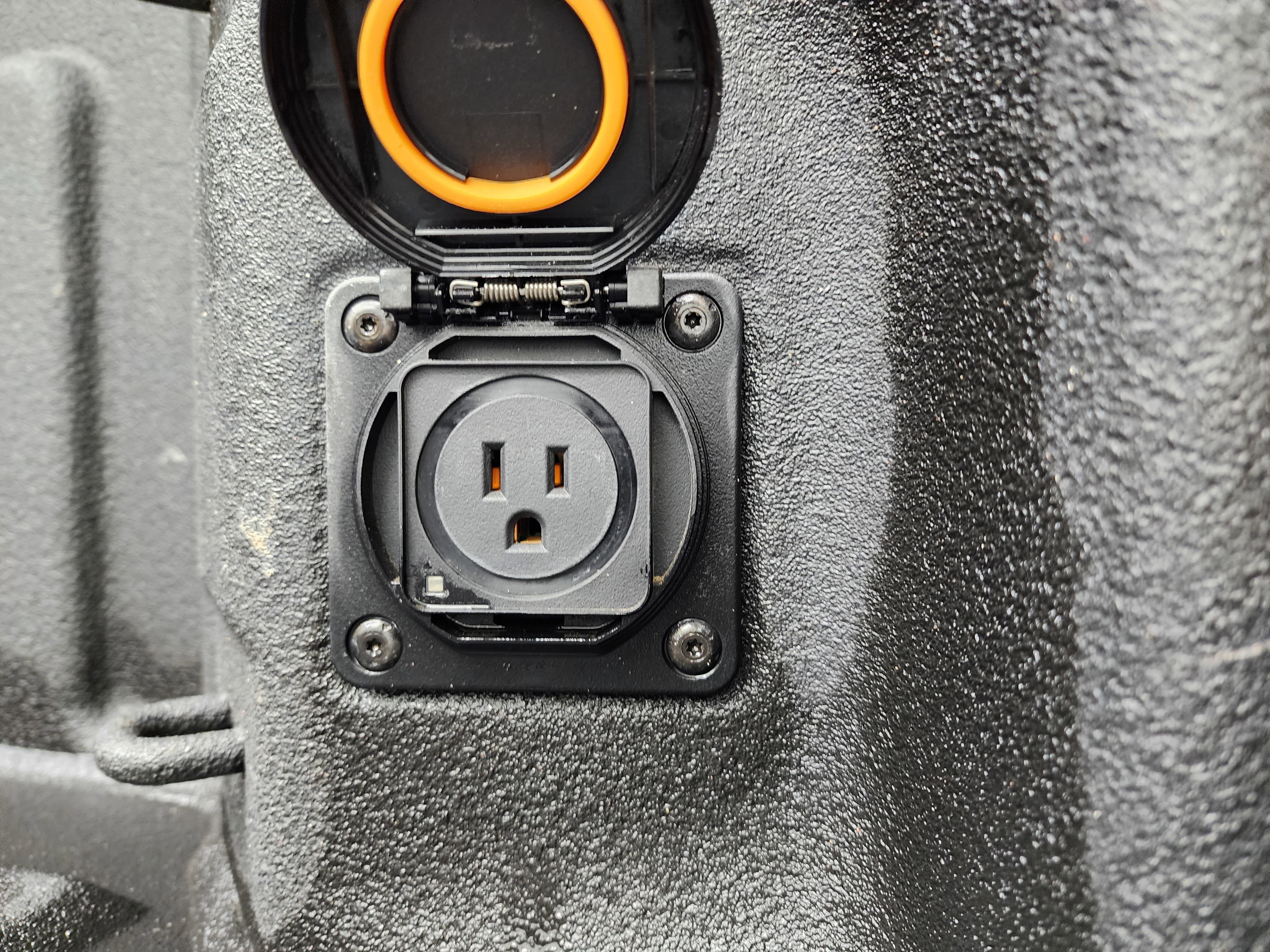 Used 2024 Chevrolet Silverado 3500 LT w/ Convenience Package image 28