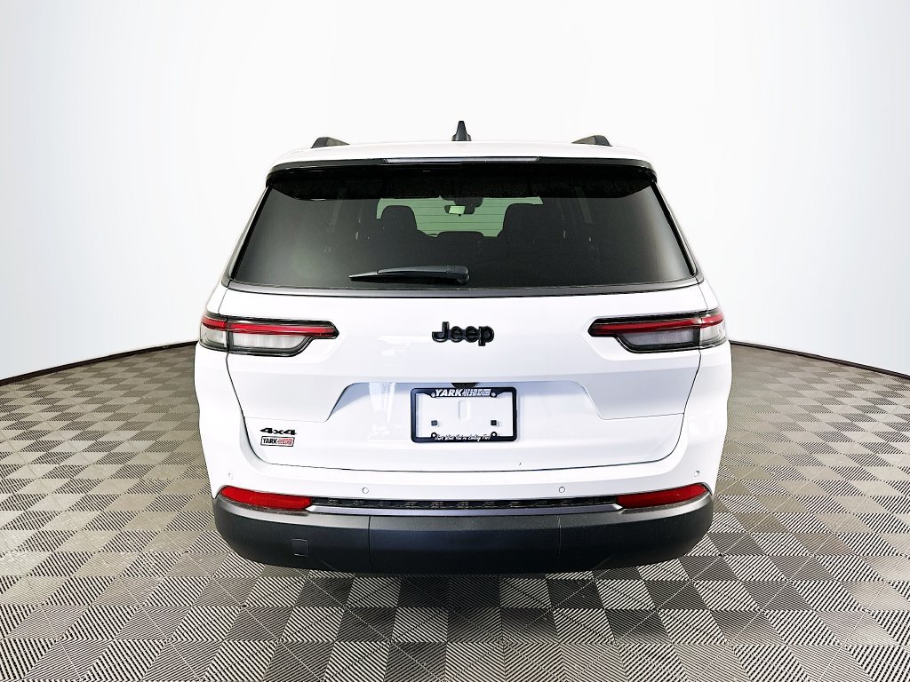 New 2026 Jeep Grand Cherokee L 4WD image 8