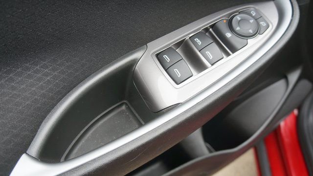 Used 2024 Chevrolet Malibu LT image 28