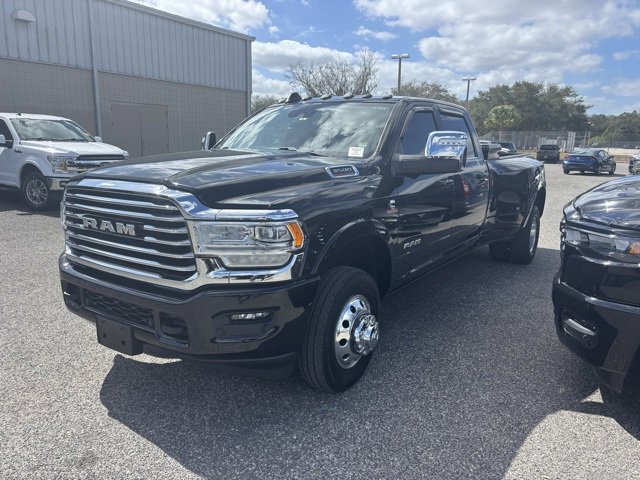 Used 2024 RAM 3500 Limited w/ Safety Group image 6