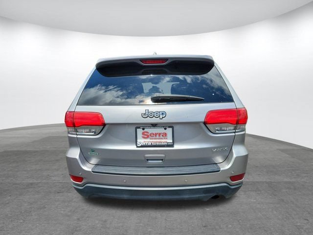 Used 2018 Jeep Grand Cherokee Laredo RWD image 23