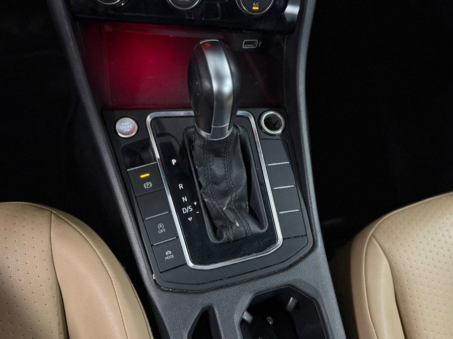 Used 2019 Volkswagen Jetta SEL image 21