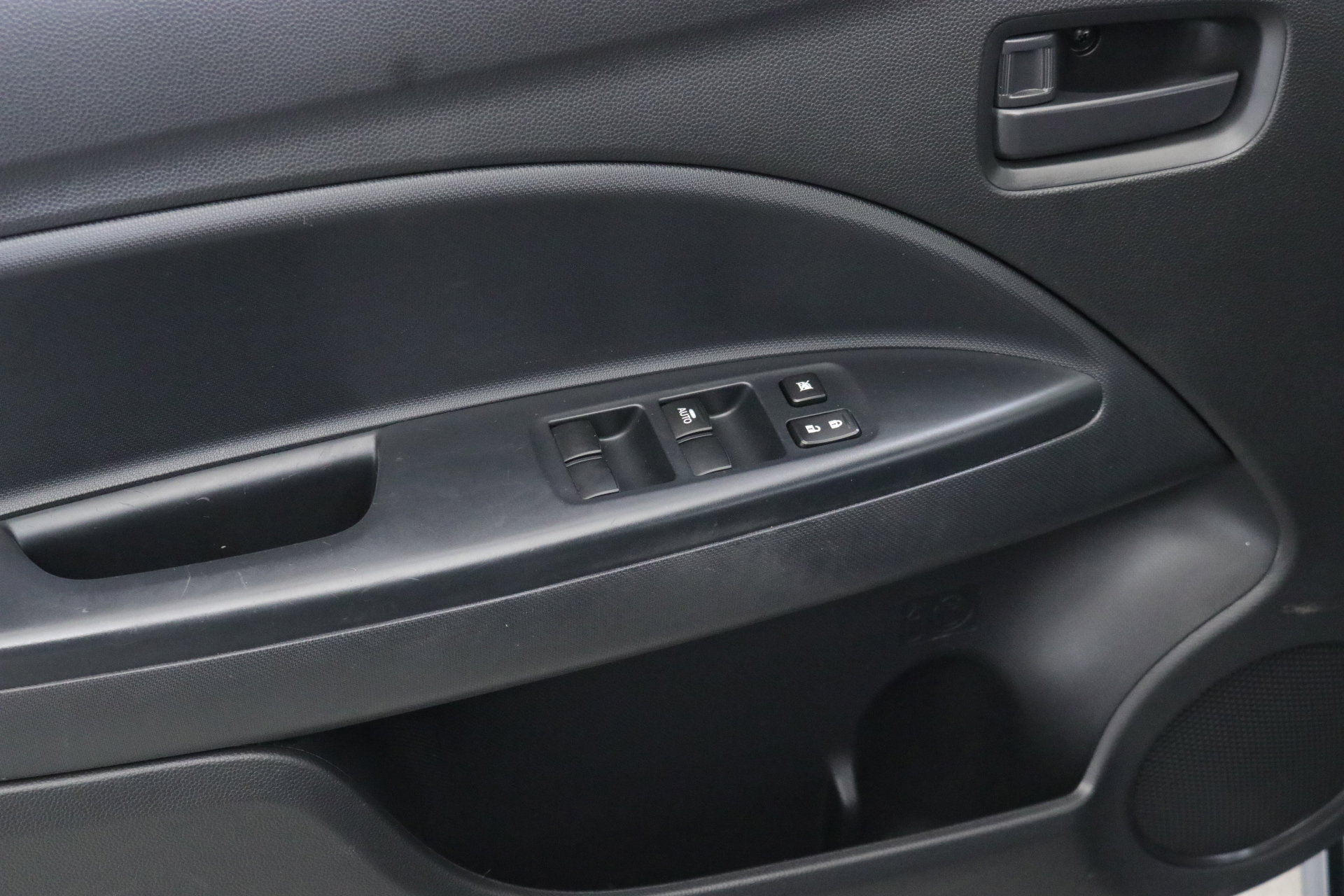 Used 2024 Mitsubishi Mirage LE image 19