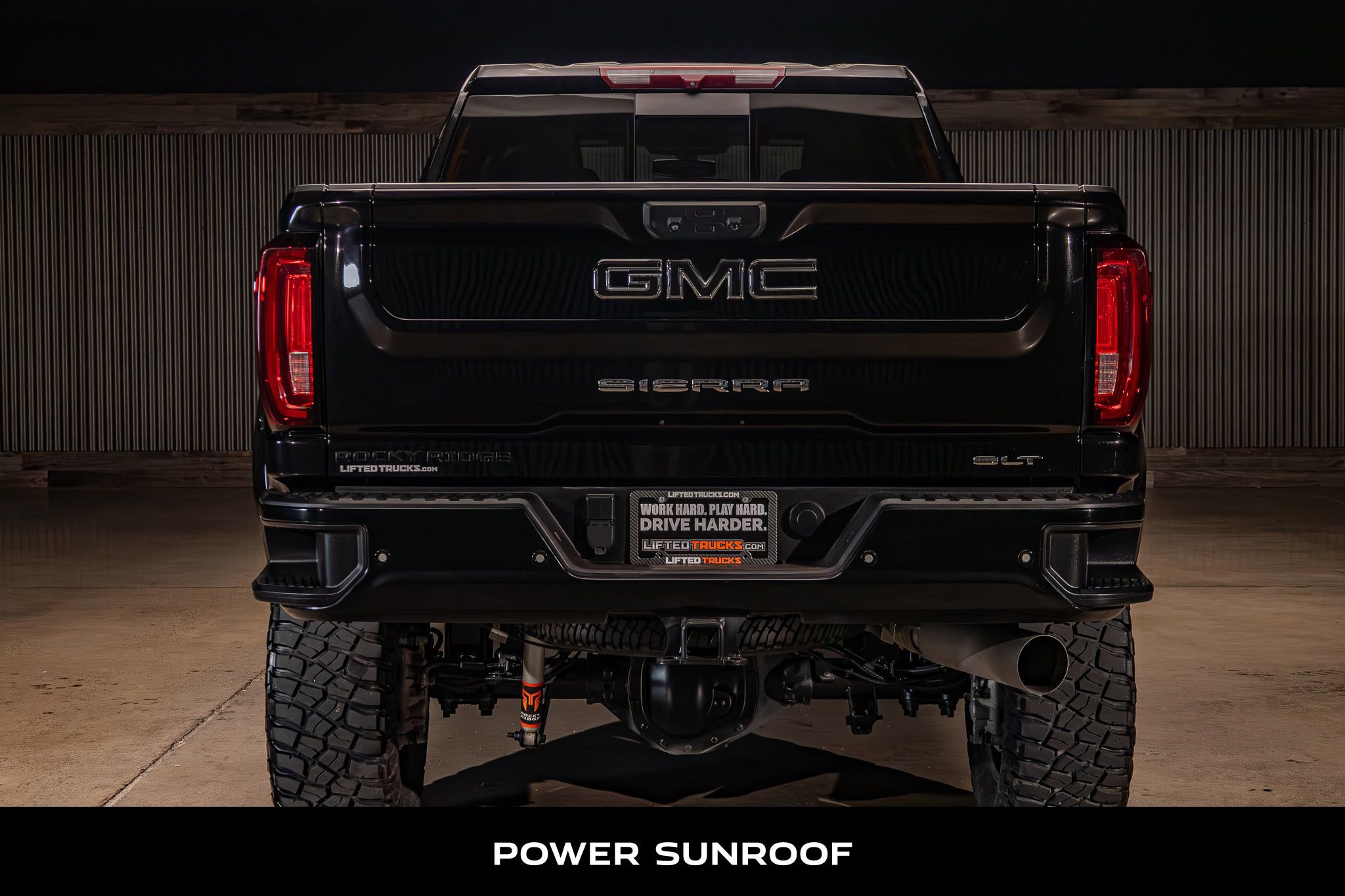 Used 2023 GMC Sierra 3500 SLT w/ SLT Premium Package AWD/4WD image 7