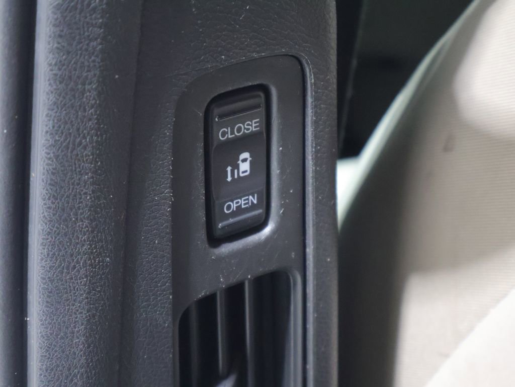 Used 2019 Honda Odyssey EX image 19