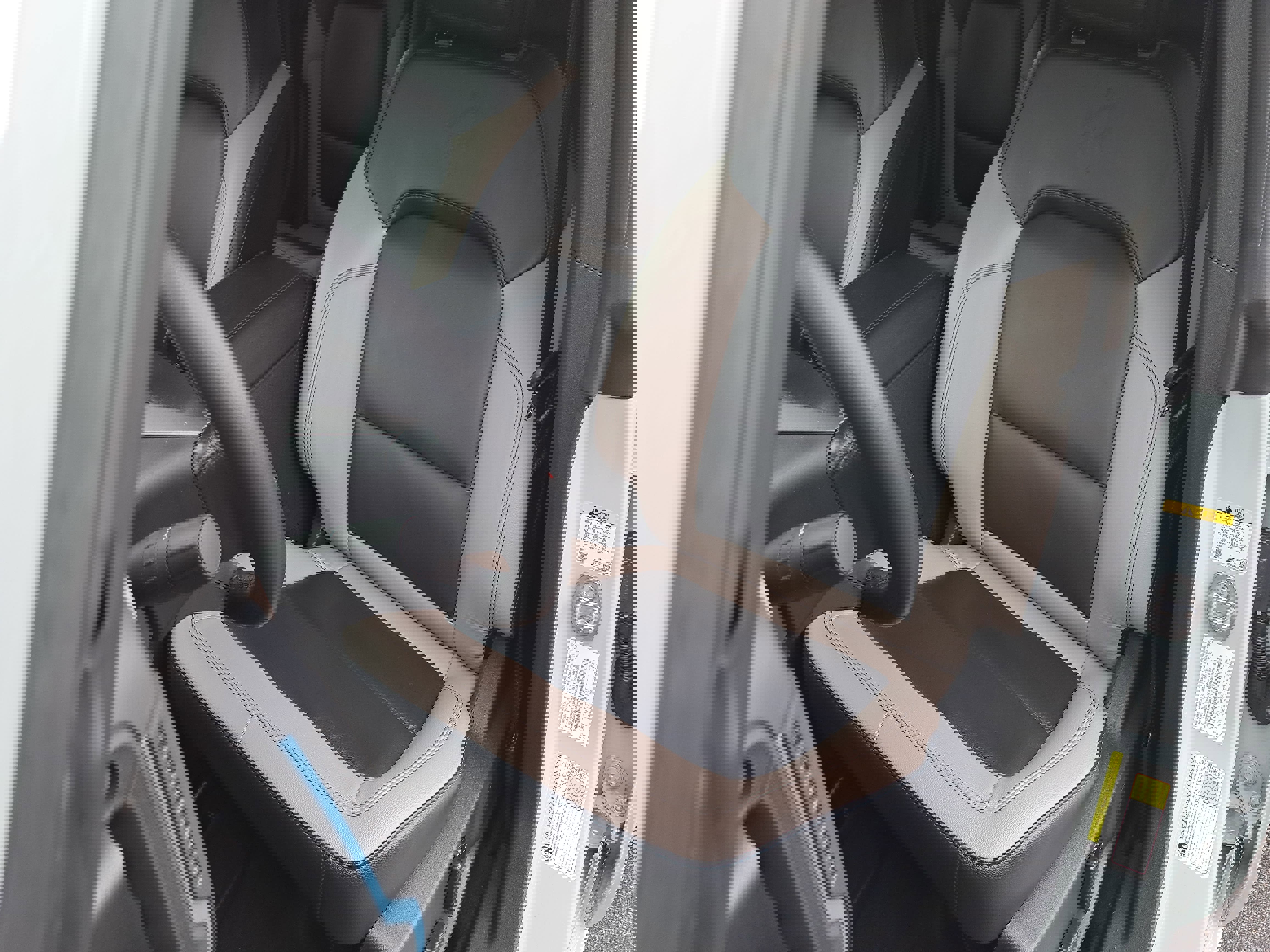 Used 2024 Ford Bronco Wildtrak image 14