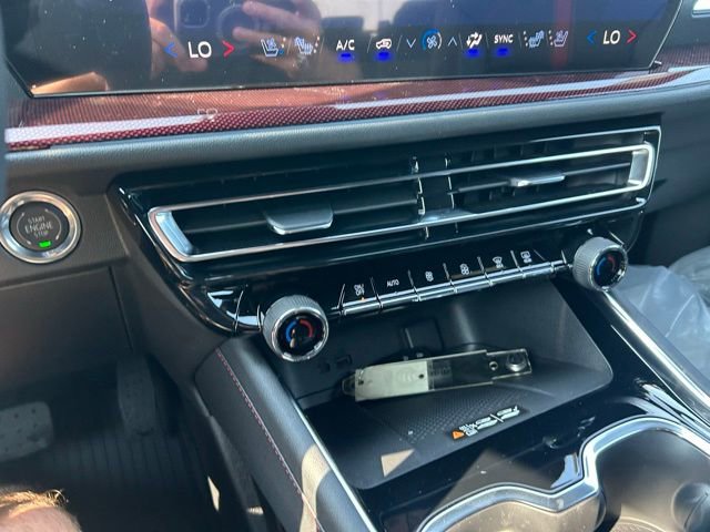 New 2026 Chevrolet Traverse RS w/ LPO, Floor Liner Package image 18