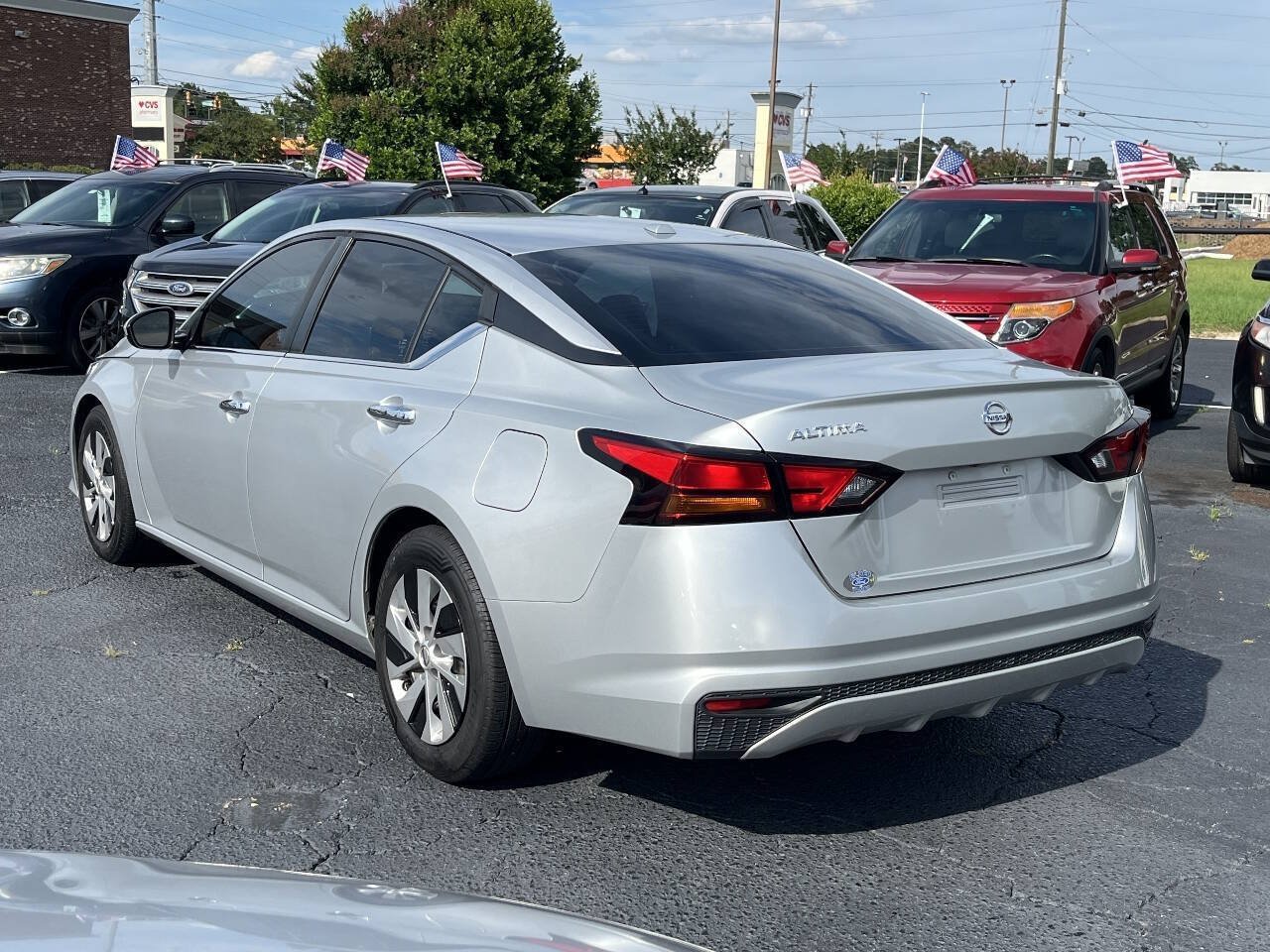 Used 2019 Nissan Altima 2.5 S FWD image 8