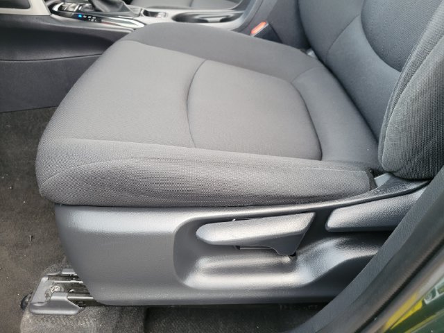 Used 2022 Toyota Corolla Cross LE FWD image 16