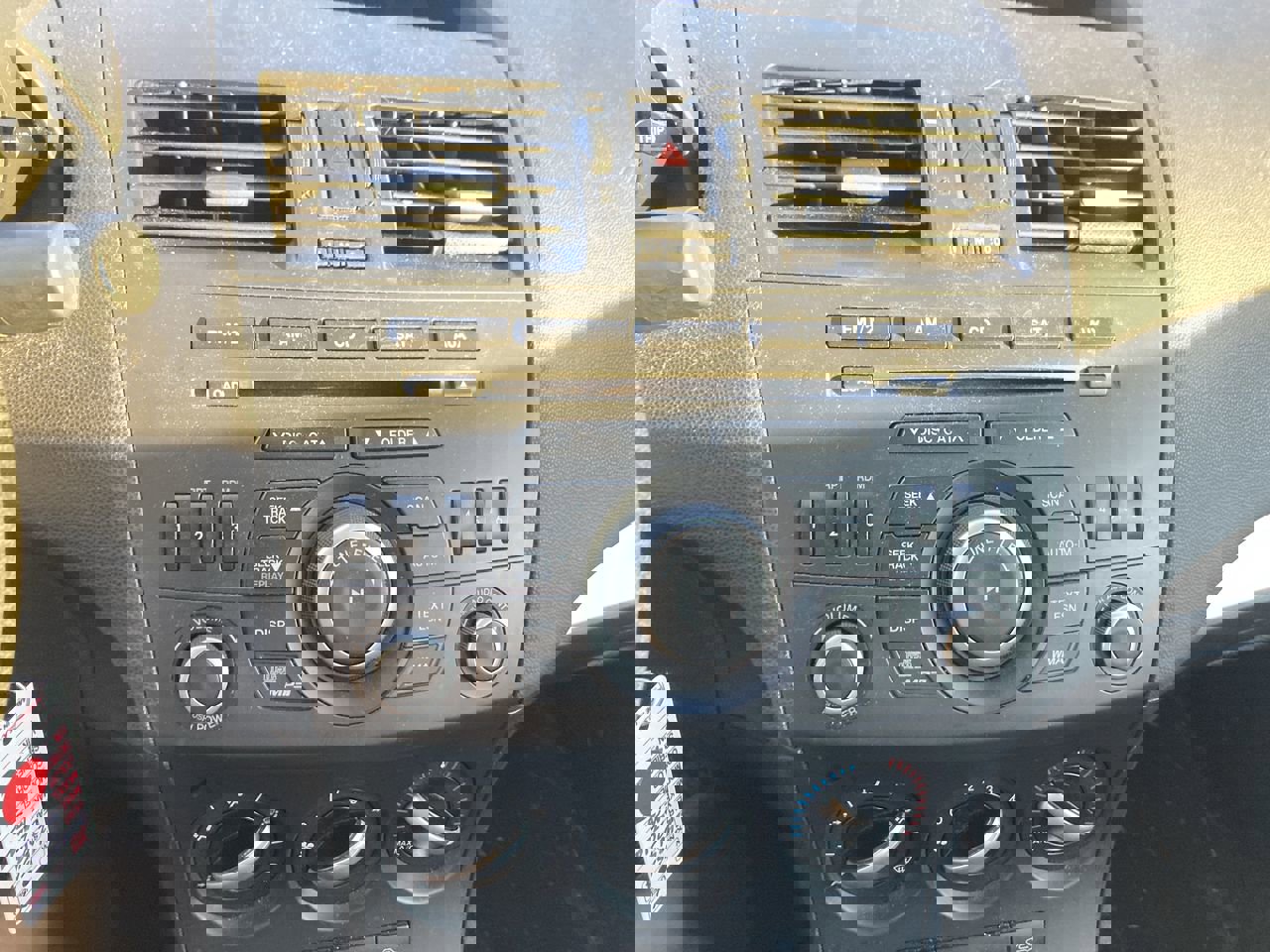 Used 2013 MAZDA MAZDA3 i Sport image 10