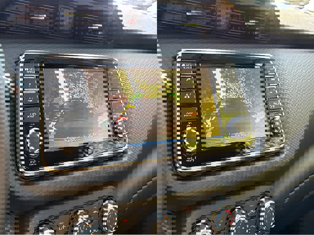 New 2025 Nissan Kicks Play S image 8