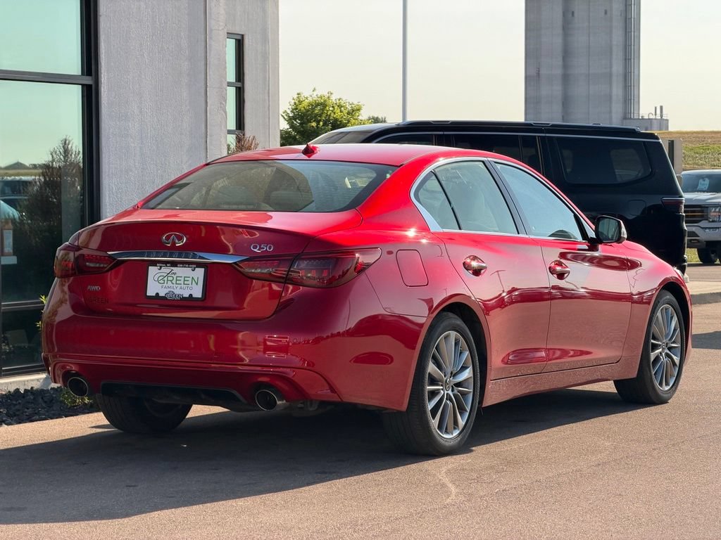 Used 2022 INFINITI Q50 Luxe AWD/4WD image 5