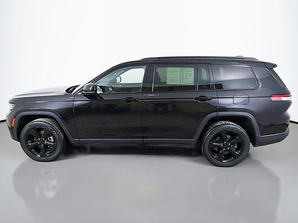 Used 2022 Jeep Grand Cherokee L Laredo image 14