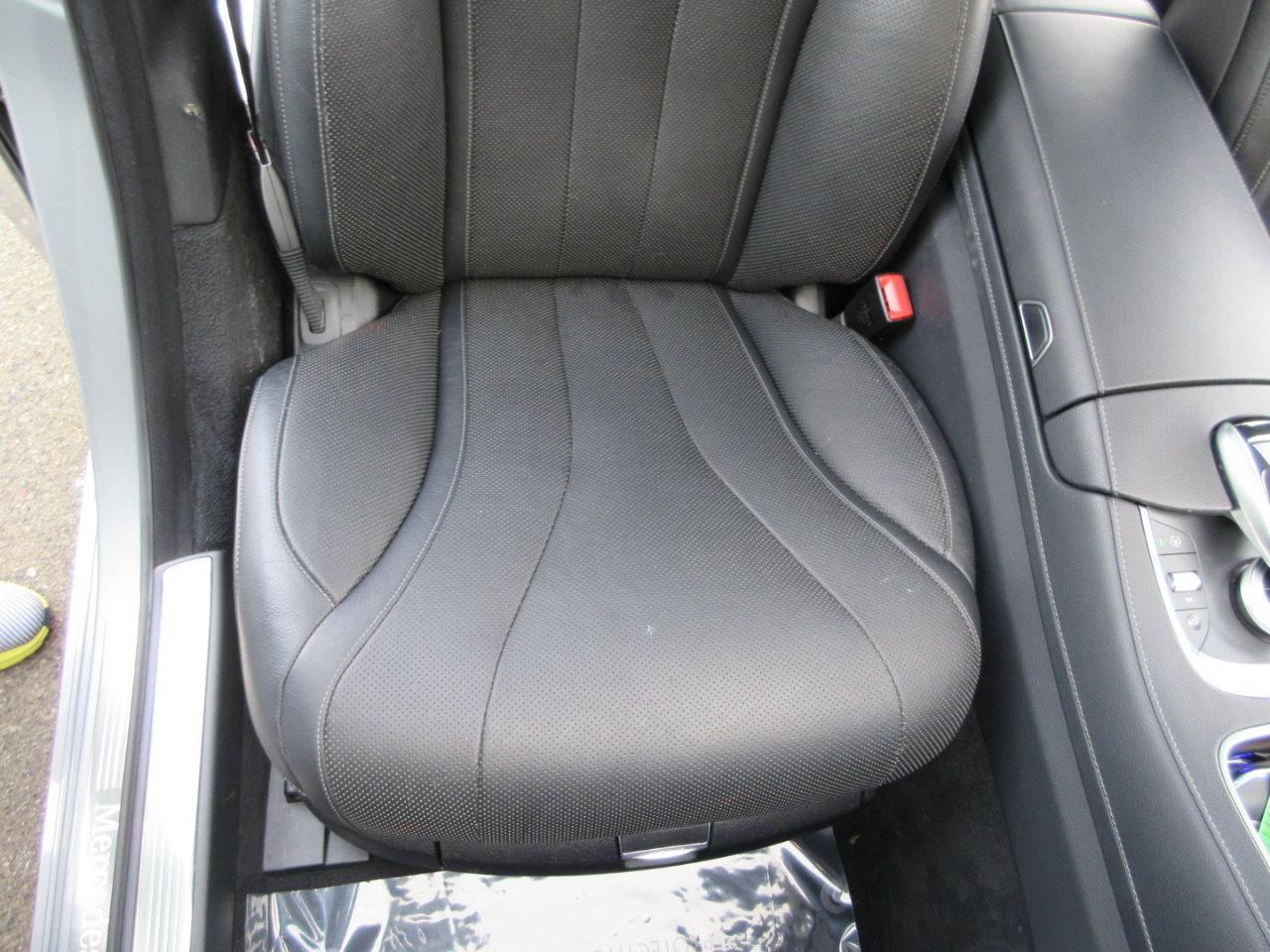 Used 2015 Mercedes-Benz S 550 Sedan image 25