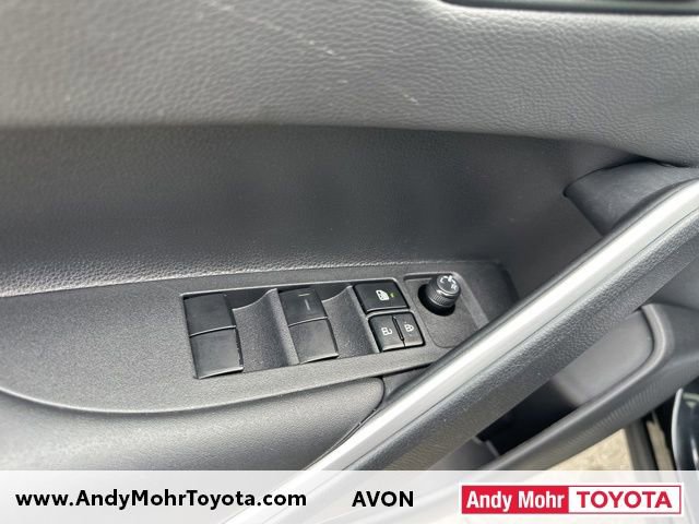 Used 2023 Toyota Corolla Cross XLE w/ Convenience Package AWD/4WD image 11